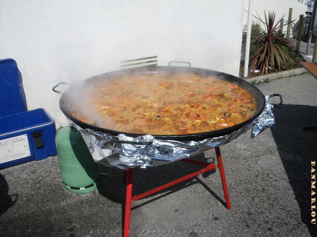 2015 04 06 AVRIL ST LAURENT DU VAR PAELLA AVEC L ALFAN  (3).JPG